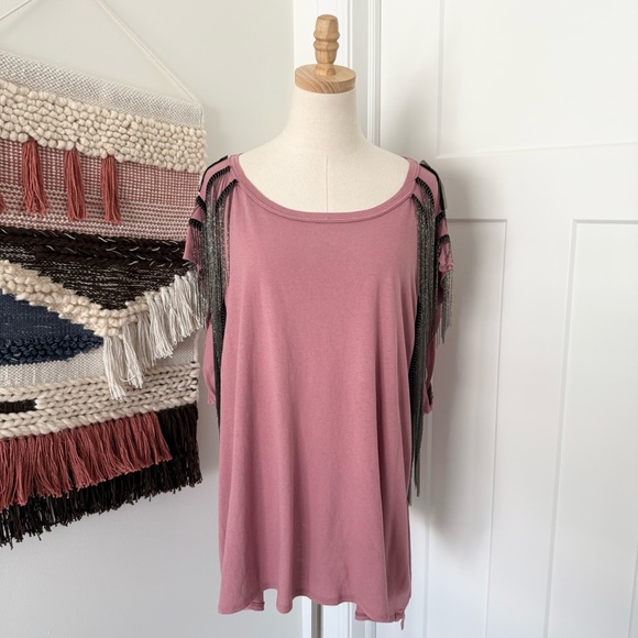 Free People x Tricia Fix Metal Fringe Relaxed T-Shirt Pink Sz L NWT - Picture 2 of 11